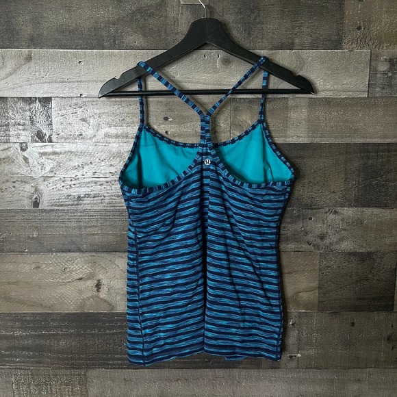 SOLD Lululemon Power Y Tank 8 - Picture 2 of 2